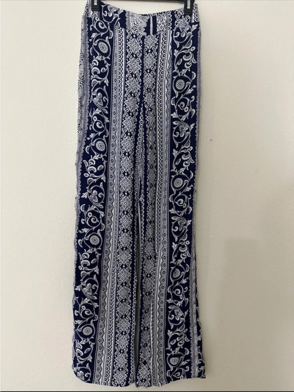 Forever 21 Navy and White Wide Leg Pants
